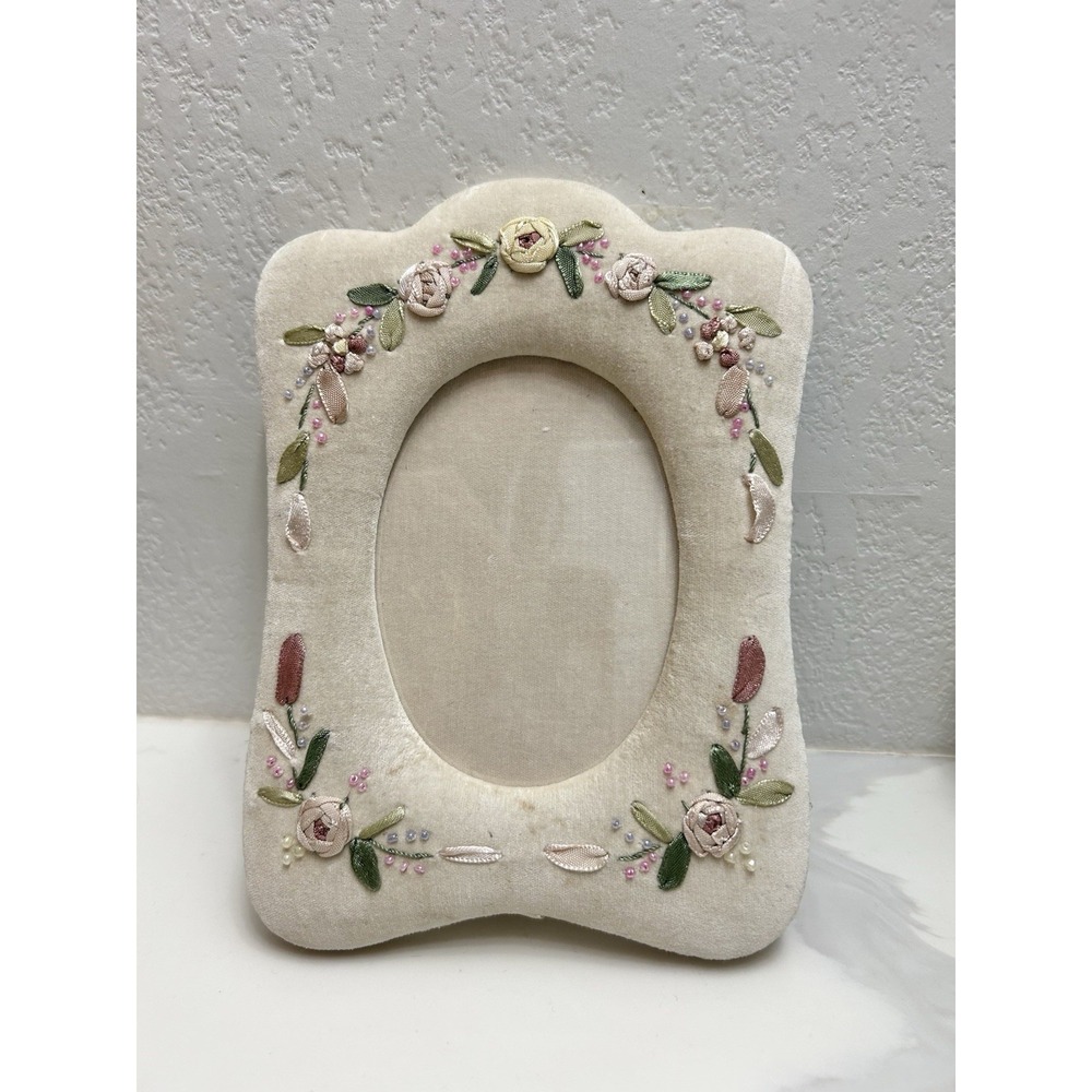 Vintage Velvet Shabby Chic Ribbon Flowers Beaded Picture Frame 7.5x5.25